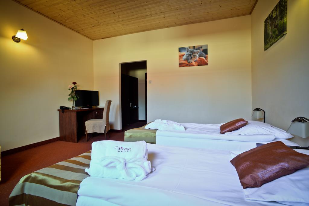 Hotel Venus Kolbudy Exterior foto